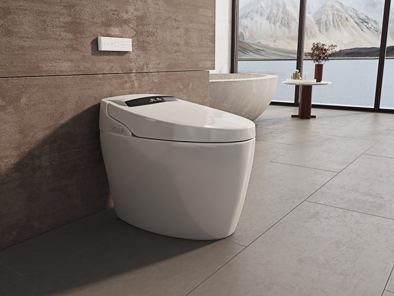 Inodoro eQiik instalado en un baño de diseño